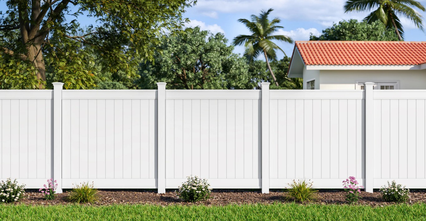 Beautiful vinyl fence adding curb appeal and privacy to Eagle Mountain home